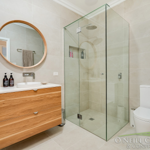 saunders-ave-bathroom-gallery-01