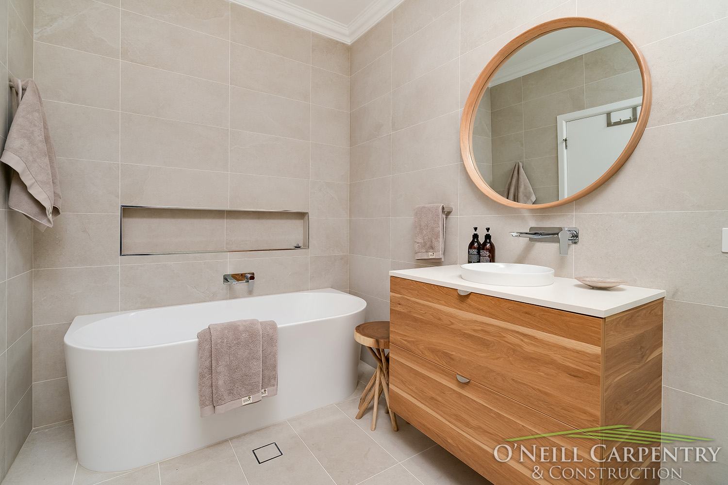 saunders-ave-bathroom-gallery-02